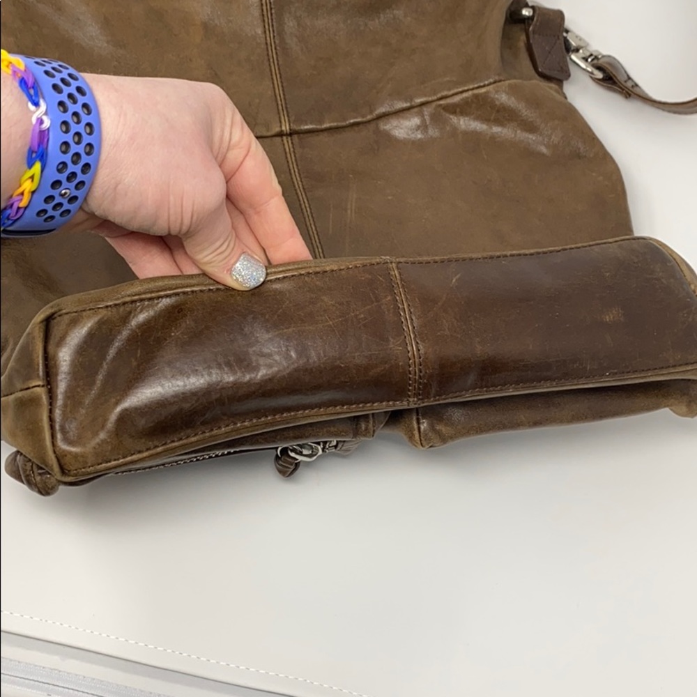 Hobo “The Original” Crossbody View 4